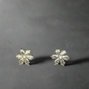 Black 6 Leaf Flower Shining Crystal Tops – Available in 4 Colors (KCJ0031)