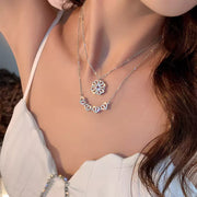 Silver Retro Magnetic Folding Heart-Shaped Four-leaf Clover Pendant (KCJ0018)
